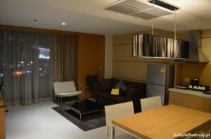 Oaks Bangkok Sathorn Hotel - kuchnia