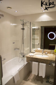 Sofitel Wrocław Old Town - apartament Junior Suite - łazienka