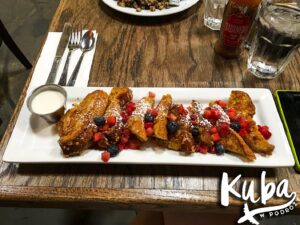 Śniadanie w USA - french toasts