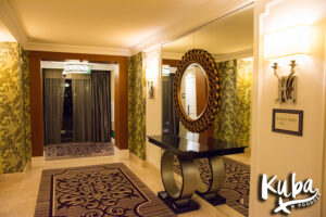 Caesars Palace korytarz poziom 66