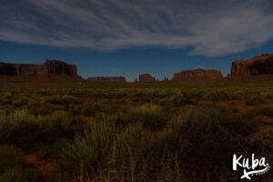 Monument Valley nocą