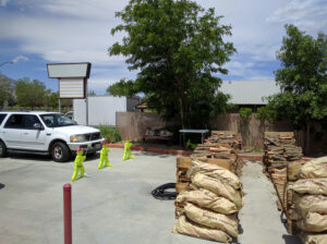 Copper Top BBQ - zapas drewna do wędzenia ©Copper Top BBQ