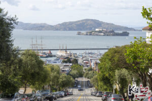 Alcatraz - widok na wyspę z San Francisco