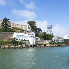 Alcatraz - widok podczas przybijaniu do wyspy