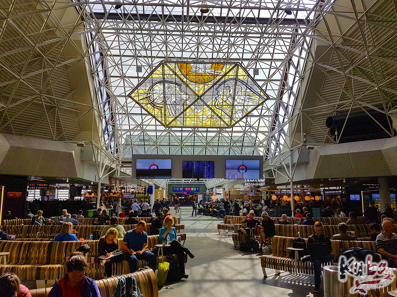 Reykjavík International Airport – Terminal 1 | Kuba w podróży