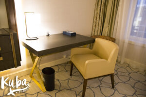 Sheraton Warsaw - biurko