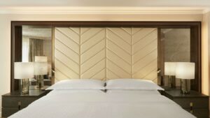 Sheraton Warsaw - łóżko