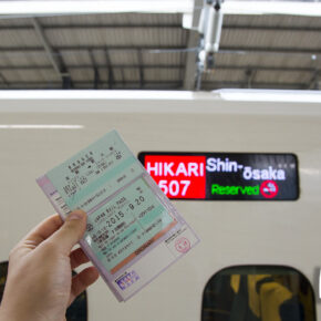 JR Pass i mój Shinkansen Hikari do Osaki