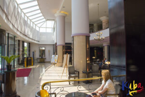 Pullman Bucharest World Trade Center - główny hall