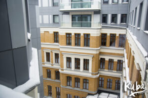 AC Hotel by Marriott Wrocław - widok na dziedziniec