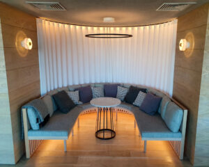 Puro Łódź - loża w hotelowym barze