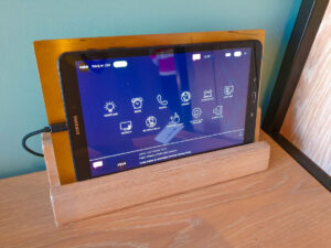 Puro Łódź - tablet do sterowania pokojem