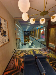 Puro Łódź - wejście do strefy kinowej